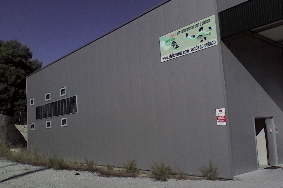 Efeito Verde warehouse, windows, solar panels